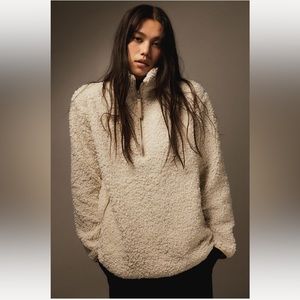BNWT H&M Half Zip Teddy Sweatshirt Beige Size SMALL